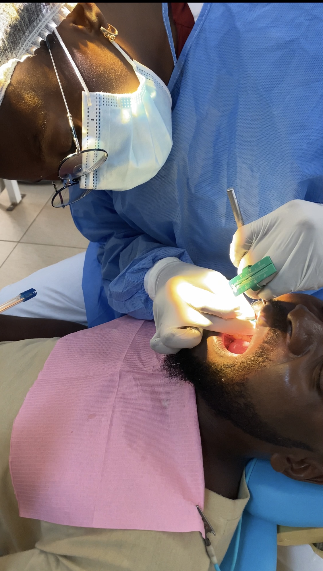 Momento de reflexão sobre o futuro da saúde oral em Angola